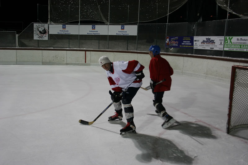 gal/Eishockeyspiel in Toblach/2008-02-02 SVR Eishockey 043.jpg